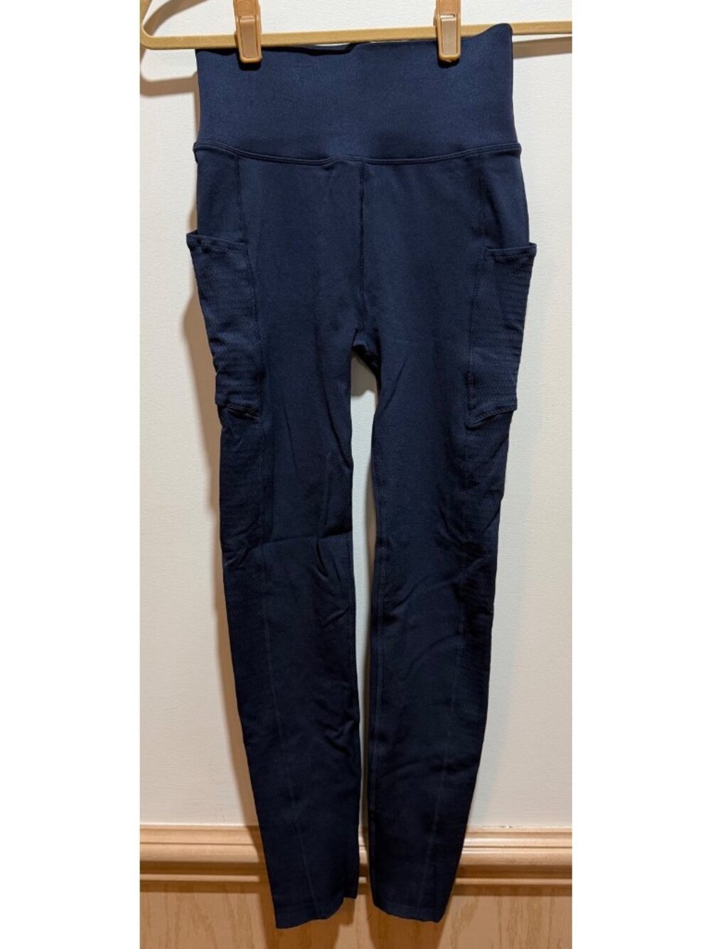 High-Waisted Navy-Bl Leggings with Textured Side Pockets Stretchy large